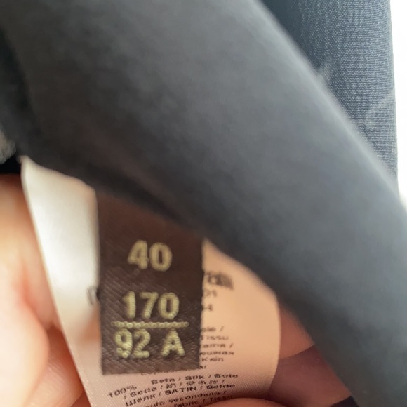 Roberto Cavalli, brand new outstanding silk blouse - Picture 9 of 13